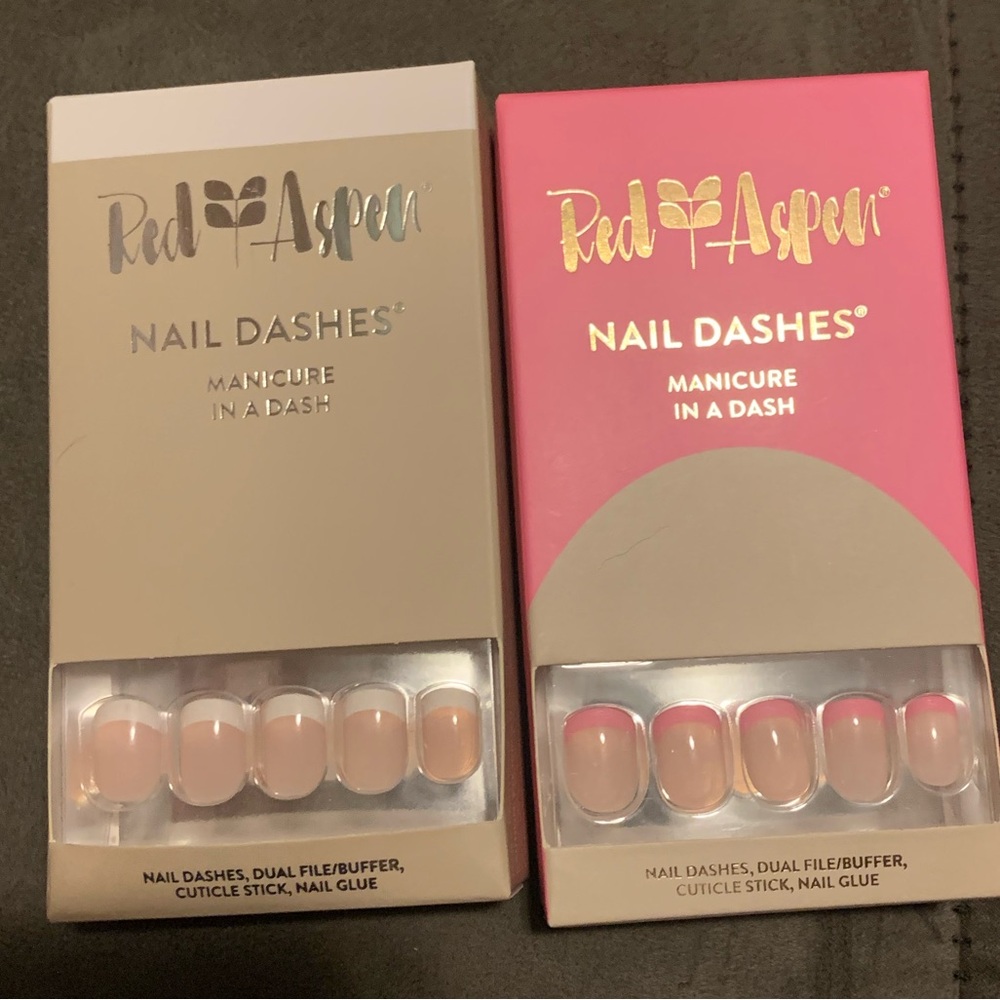 French tip red Aspen nail dashes